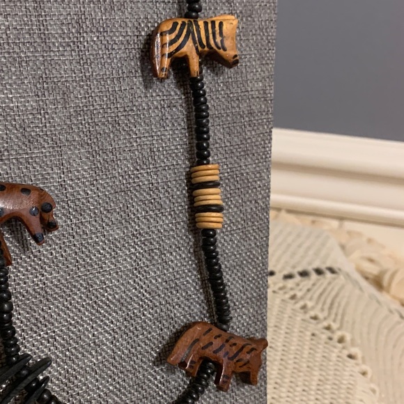🐞2 for 30🐞 Hand Painted Wood Safari Necklace - Picture 4 of 4
